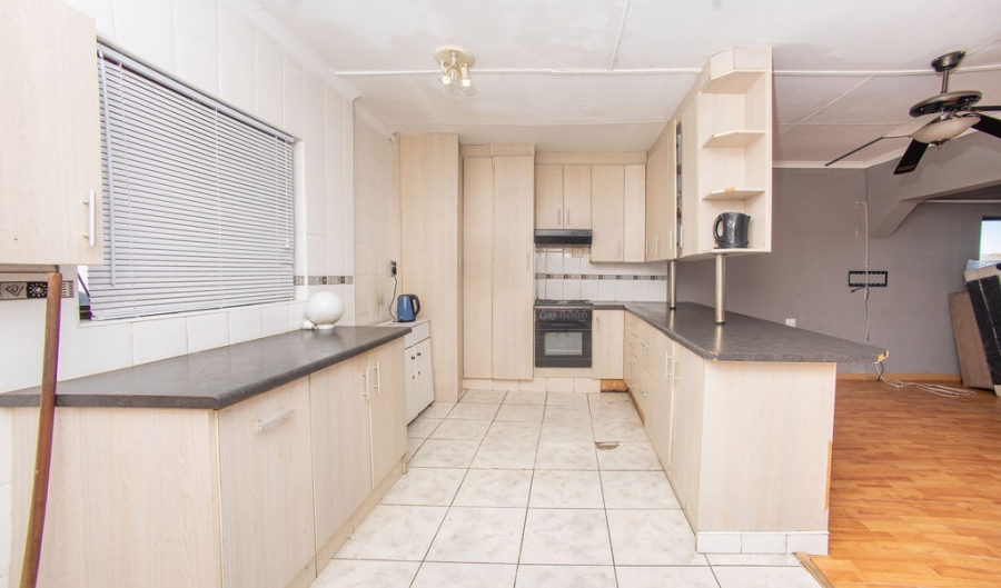 3 Bedroom Property for Sale in Sunnyridge Eastern Cape